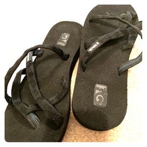 Black Teva Sandals